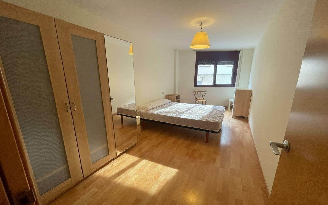 2 bedroom Apartment for sale in Sant Carles de la Rapita - € 125,000 (Ref: 10043064)