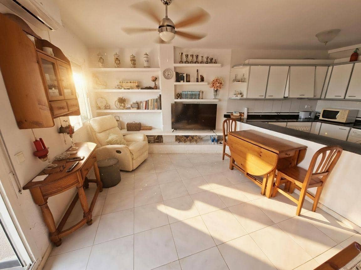 2 chambre Penthouse à vendre à Sant Carles de la Rapita avec piscine - 210 000 € (Ref: 10043065)