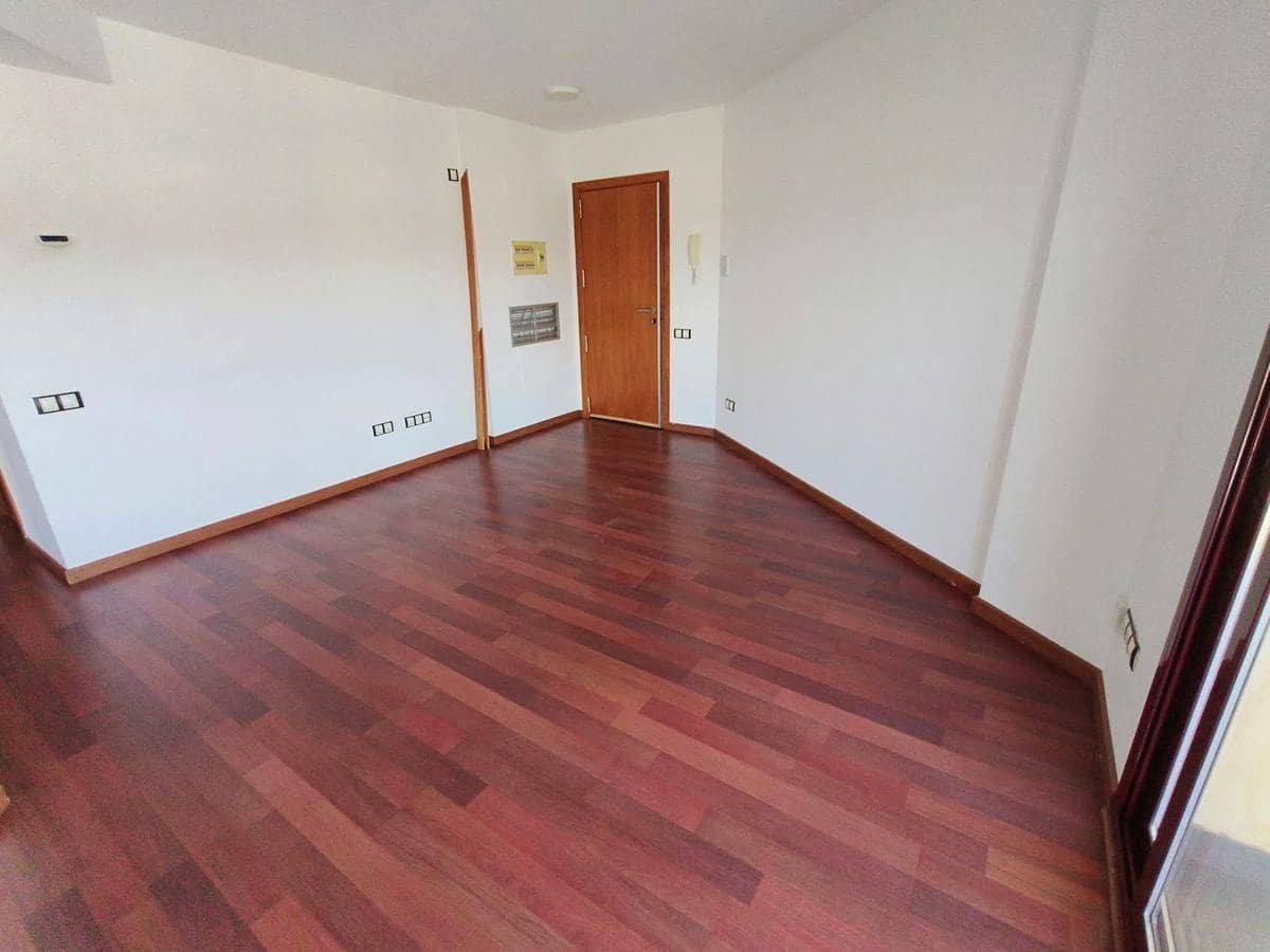 3 makuuhuone Asunto myytävänä paikassa Amposta - 120 000 € (Ref: 10047365)
