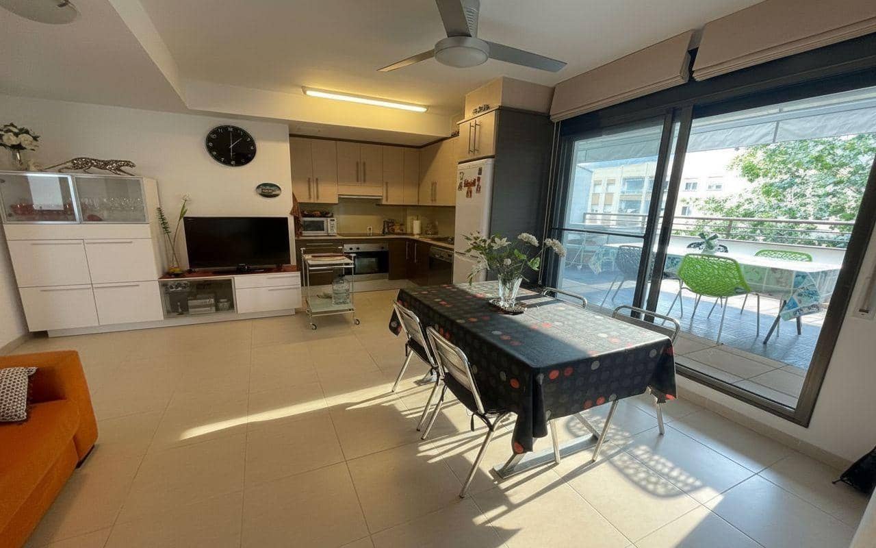 Ático de 3 habitaciones en Sant Carles de la Ràpita en venta con piscina garaje - 185.000 € (Ref: 10102666)
