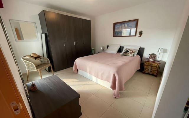 Ático de 3 habitaciones en Sant Carles de la Ràpita en venta con piscina garaje - 185.000 € (Ref: 10102666)
