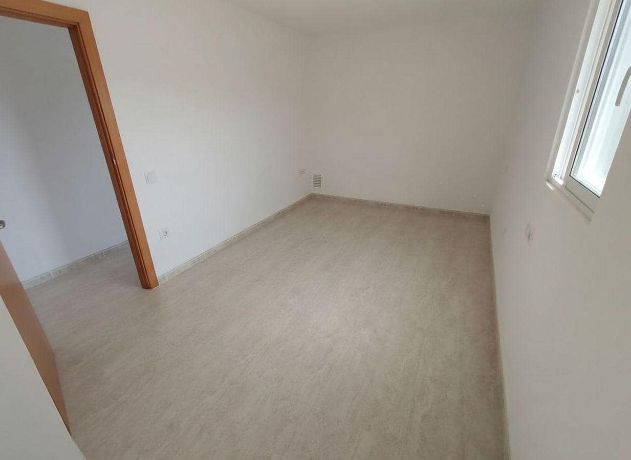 1 bedroom Apartment for sale in Sant Carles de la Rapita - € 115,000 (Ref: 10115917)