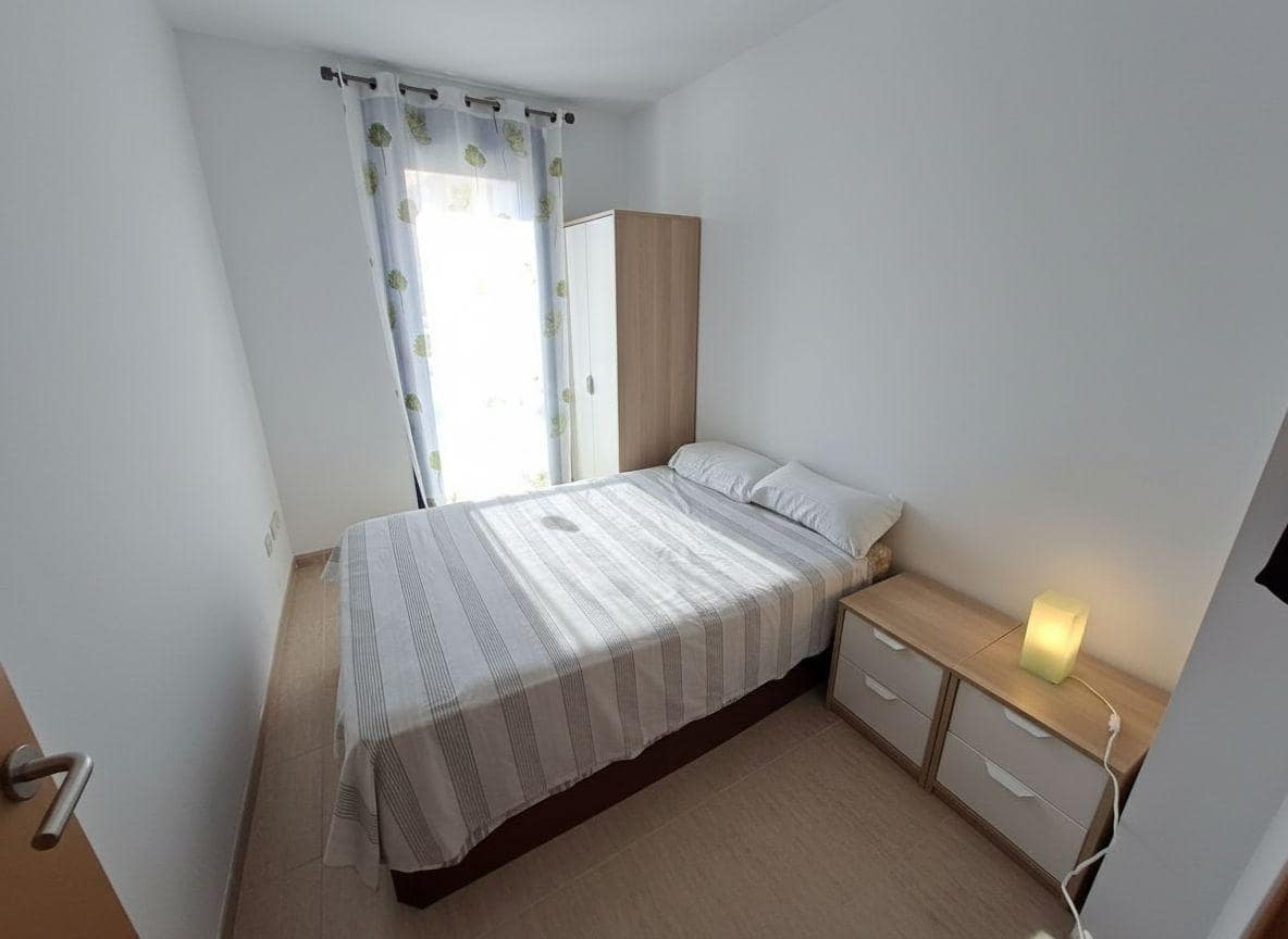2 bedroom Apartment for sale in Sant Carles de la Rapita with garage - € 130,000 (Ref: 10129548)