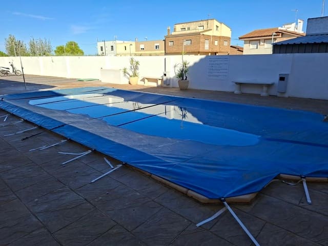 2 soverom Leilighet til salgs i Sant Jaume d'Enveja med svømmebasseng garasje - € 120 000 (Ref: 10157691)