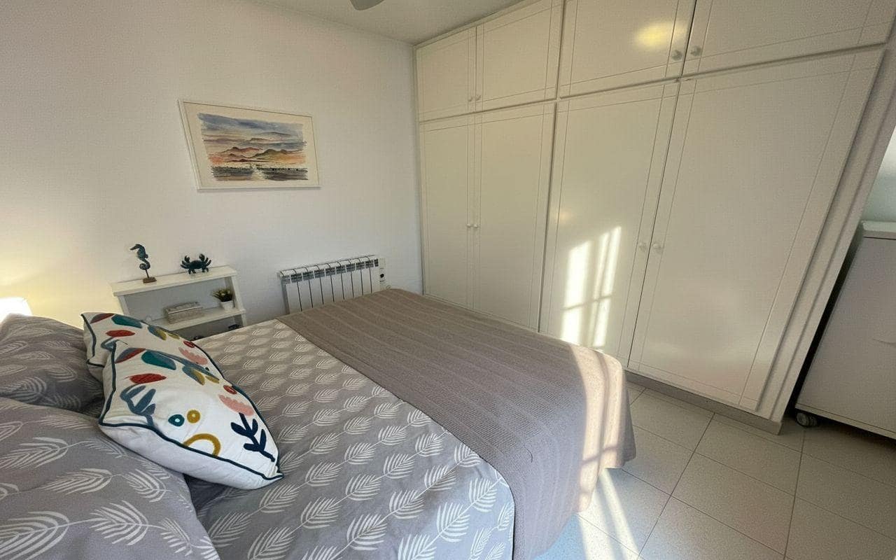 1 bedroom Apartment for sale in Sant Carles de la Rapita with garage - € 95,000 (Ref: 10161543)