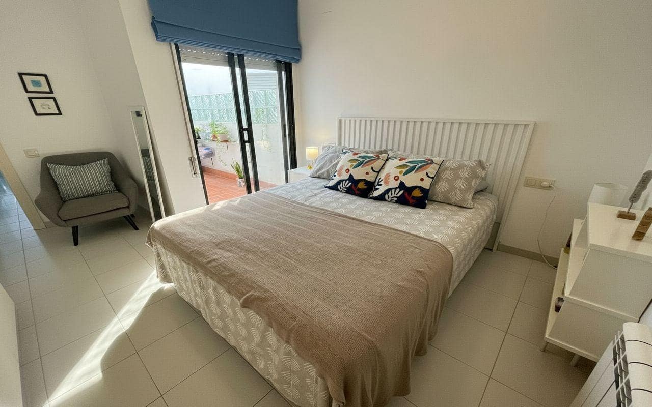 1 bedroom Apartment for sale in Sant Carles de la Rapita with garage - € 95,000 (Ref: 10161543)