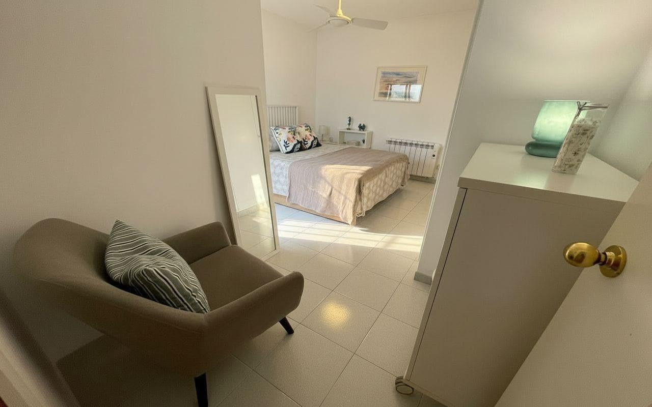 1 bedroom Apartment for sale in Sant Carles de la Rapita with garage - € 95,000 (Ref: 10161543)