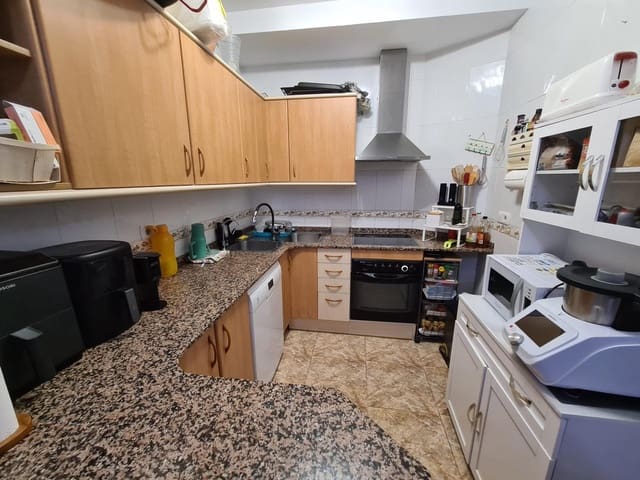 3 slaapkamer Appartement te koop in El Raval de Crist, Roquetes met garage - € 165.000 (Ref: 10173997)