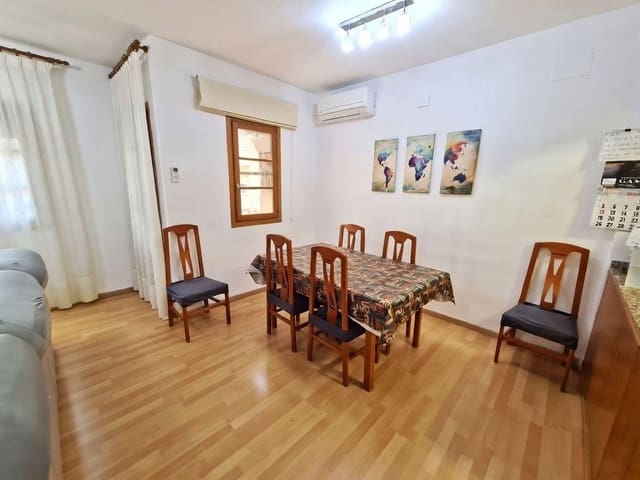 3 bedroom Apartment for sale in El Raval de Crist, Roquetes with garage - € 165,000 (Ref: 10173997)