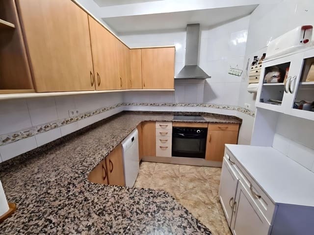 3 bedroom Apartment for sale in El Raval de Crist, Roquetes with garage - € 165,000 (Ref: 10173997)