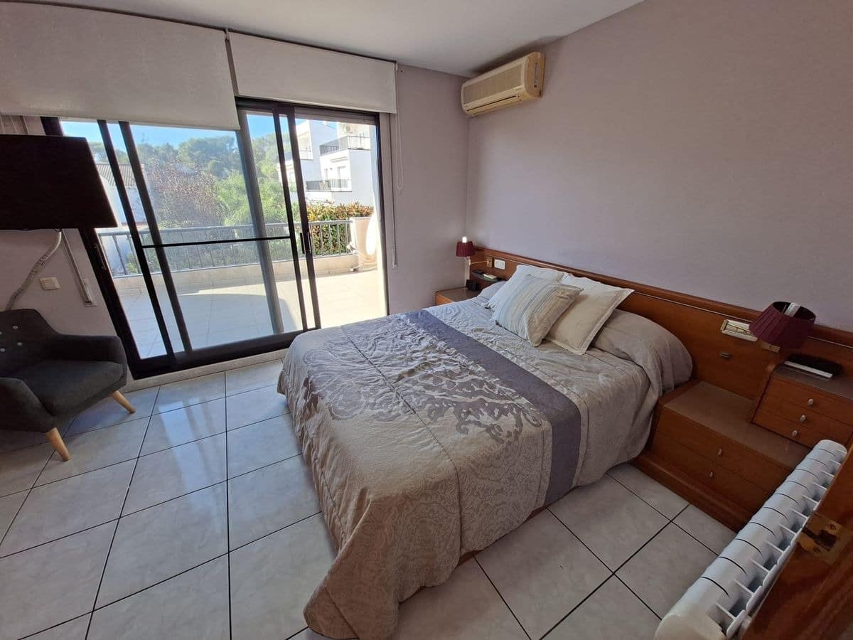 4 slaapkamer Rijtjeshuis te koop in Alcanar met zwembad garage - € 395.000 (Ref: 10187136)
