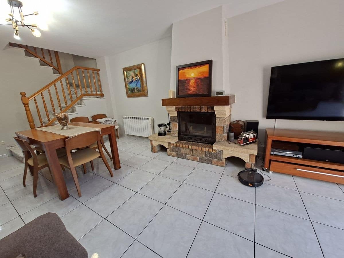 4 slaapkamer Rijtjeshuis te koop in Alcanar met zwembad garage - € 395.000 (Ref: 10187136)