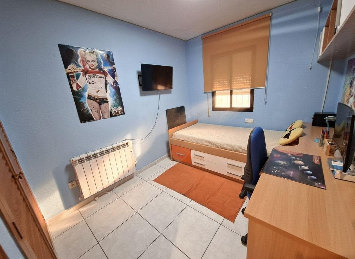 4 slaapkamer Rijtjeshuis te koop in Alcanar met zwembad garage - € 395.000 (Ref: 10187136)