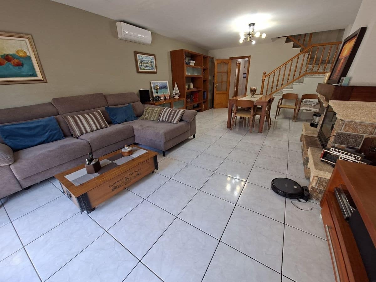 4 slaapkamer Rijtjeshuis te koop in Alcanar met zwembad garage - € 395.000 (Ref: 10187136)