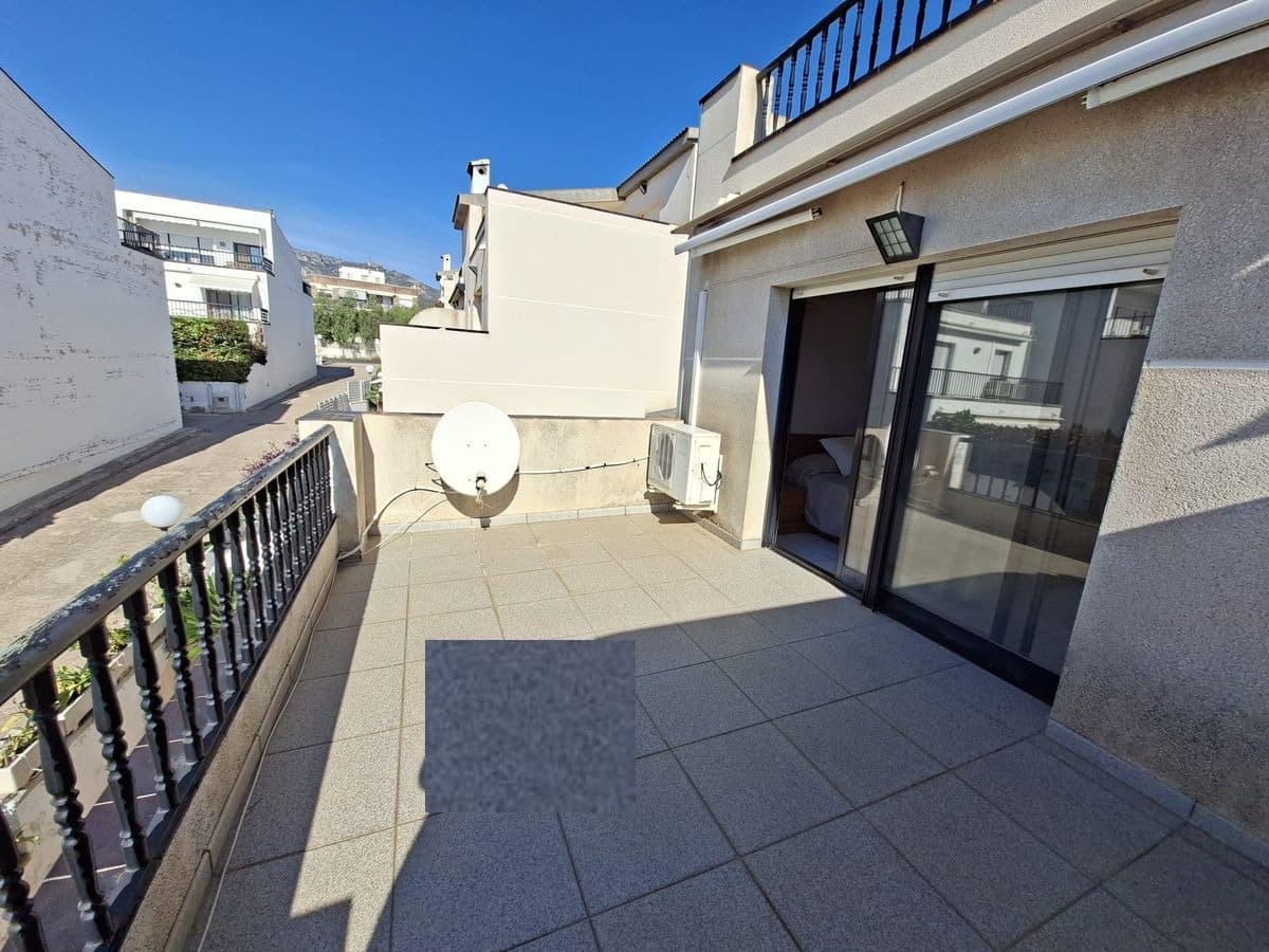 4 slaapkamer Rijtjeshuis te koop in Alcanar met zwembad garage - € 395.000 (Ref: 10187136)