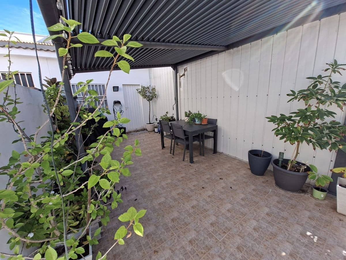 4 slaapkamer Rijtjeshuis te koop in Alcanar met zwembad garage - € 395.000 (Ref: 10187136)