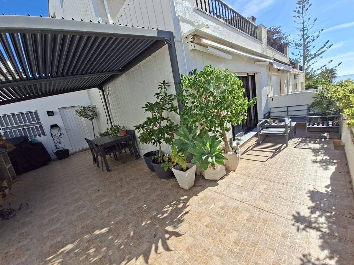 4 slaapkamer Rijtjeshuis te koop in Alcanar met zwembad garage - € 395.000 (Ref: 10187136)