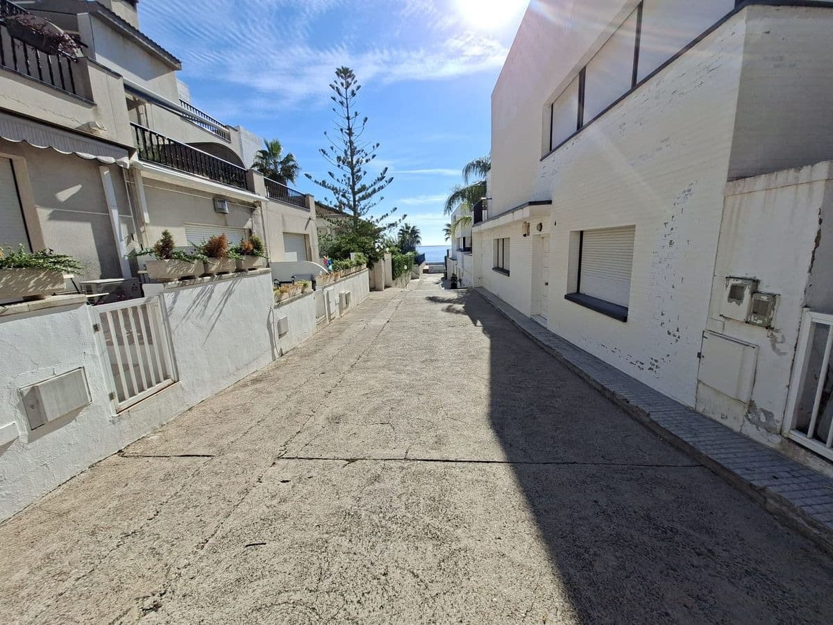 4 slaapkamer Rijtjeshuis te koop in Alcanar met zwembad garage - € 395.000 (Ref: 10187136)