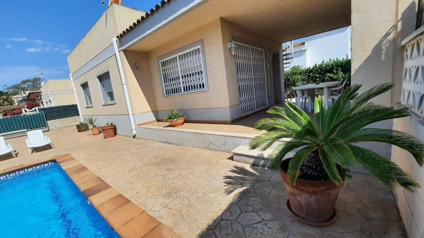 3 bedroom Villa for sale in Deltebre with pool garage - € 257,900 (Ref: 3113712)
