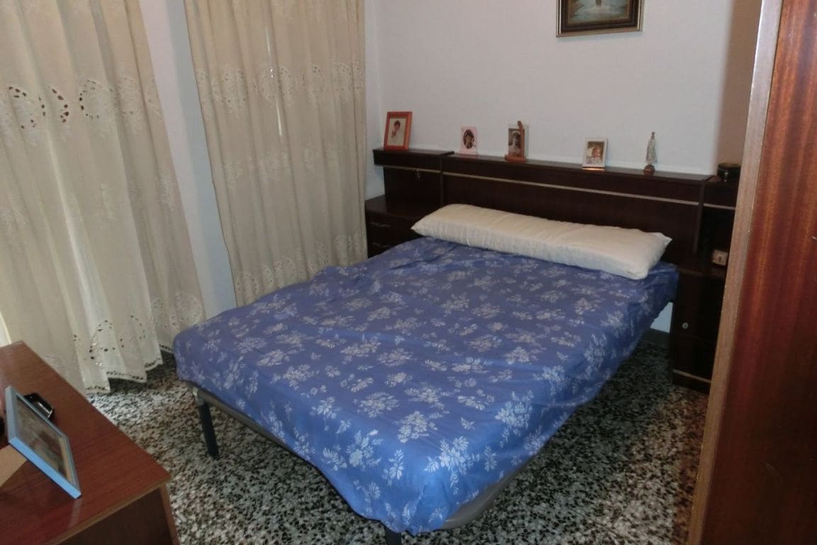 4 bedroom Flat for sale in Sant Carles de la Rapita - € 158,000 (Ref: 3821372)