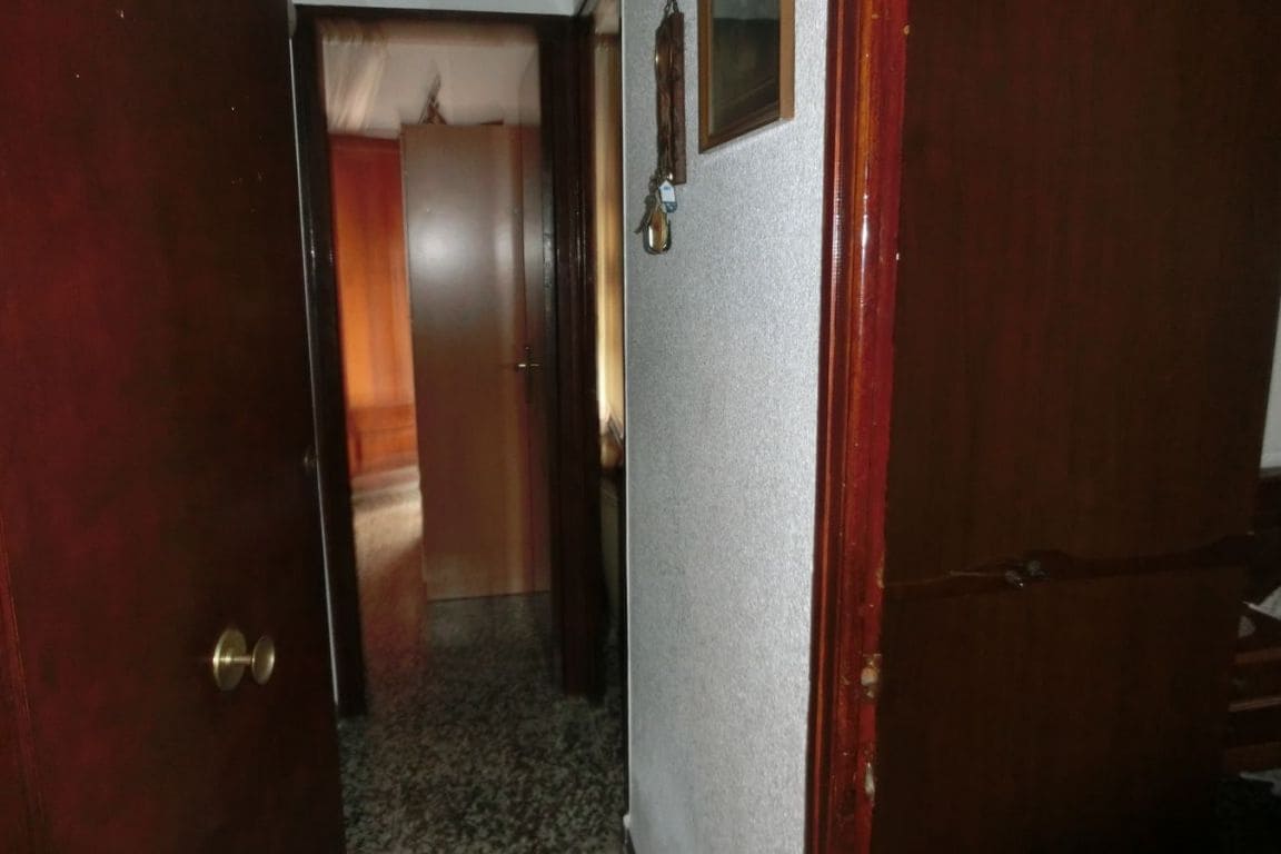 4 bedroom Flat for sale in Sant Carles de la Rapita - € 158,000 (Ref: 3821372)