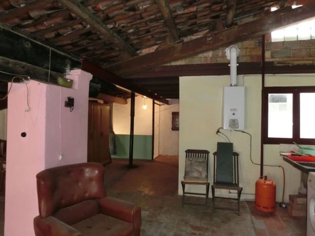 4 bedroom Finca/Country House for sale in Alcanar - € 92,000 (Ref: 4531752)