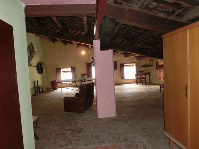 4 bedroom Finca/Country House for sale in Alcanar - € 92,000 (Ref: 4531752)