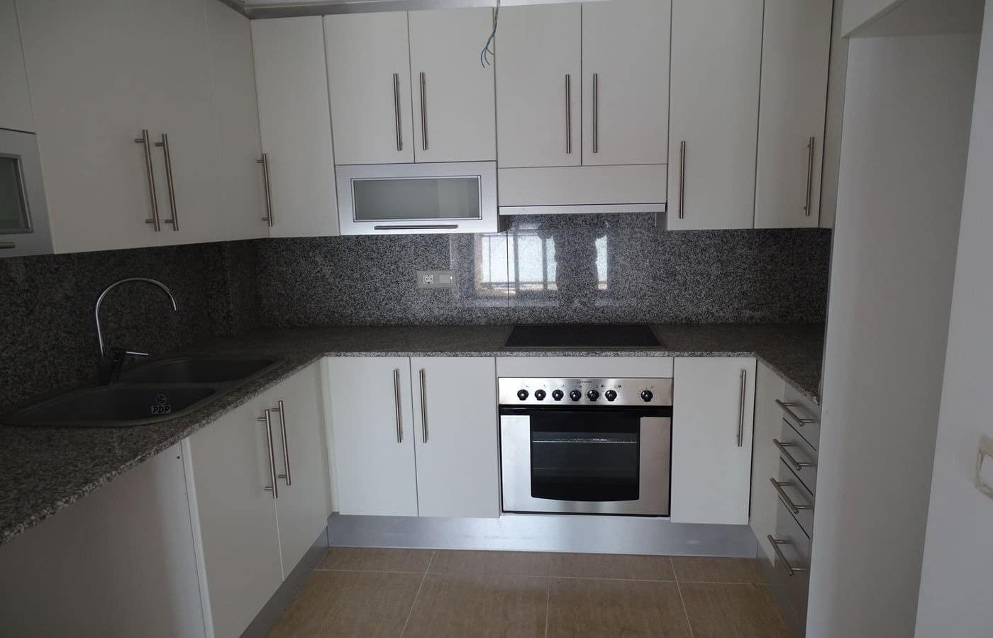 2 bedroom Apartment for sale in Sant Carles de la Rapita - € 124,000 (Ref: 6169149)