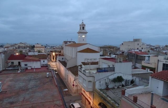 4 soveværelse Lejlighed til salg i Sant Carles de la Ràpita - € 110.000 (Ref: 6523345)