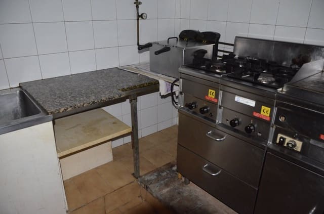 Erhverv til salg i Sant Carles de la Ràpita - € 95.400 (Ref: 7289887)