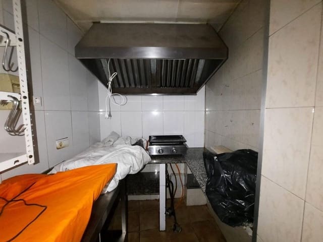 Kommersiell til salgs i Sant Carles de la Ràpita - € 75 000 (Ref: 7625458)