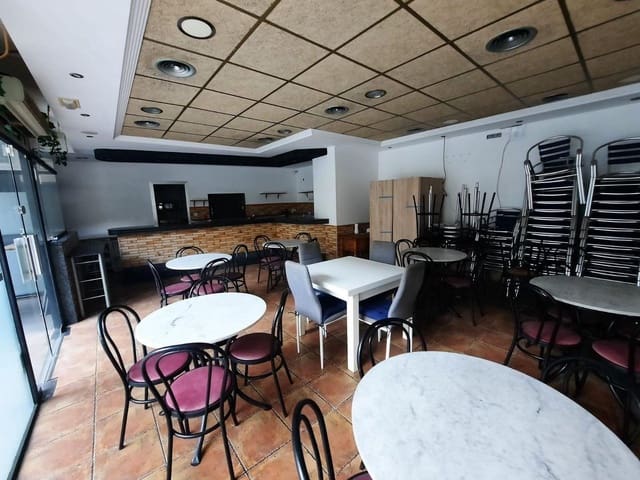 Kommersiell til salgs i Sant Carles de la Ràpita - € 75 000 (Ref: 7625458)