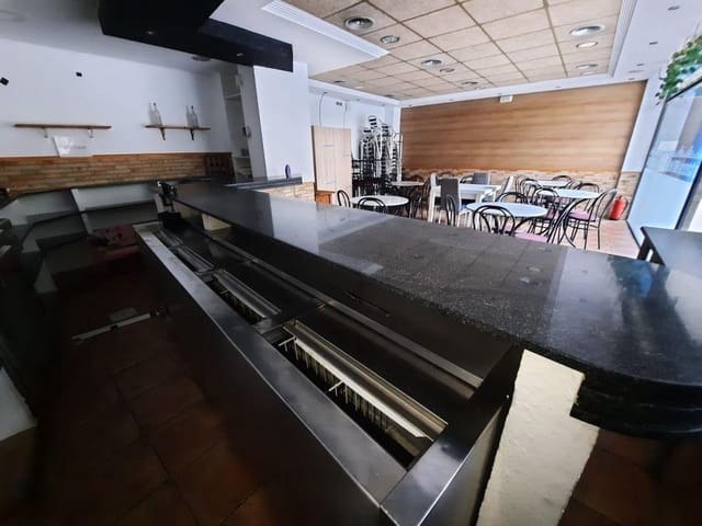 Kommersiell til salgs i Sant Carles de la Ràpita - € 75 000 (Ref: 7625458)