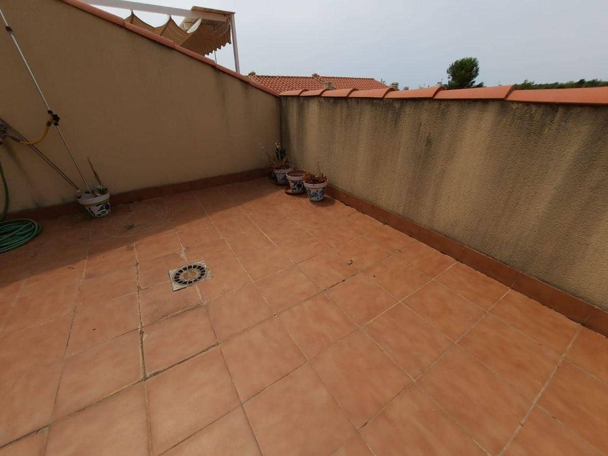 3 bedroom Apartment for sale in Alcanar with pool - € 120,000 (Ref: 7677491)