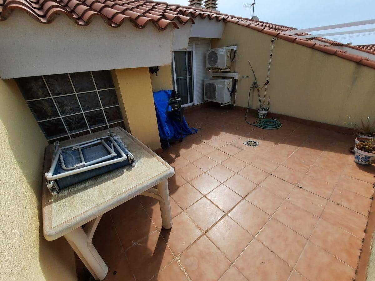 3 bedroom Apartment for sale in Alcanar with pool - € 120,000 (Ref: 7677491)