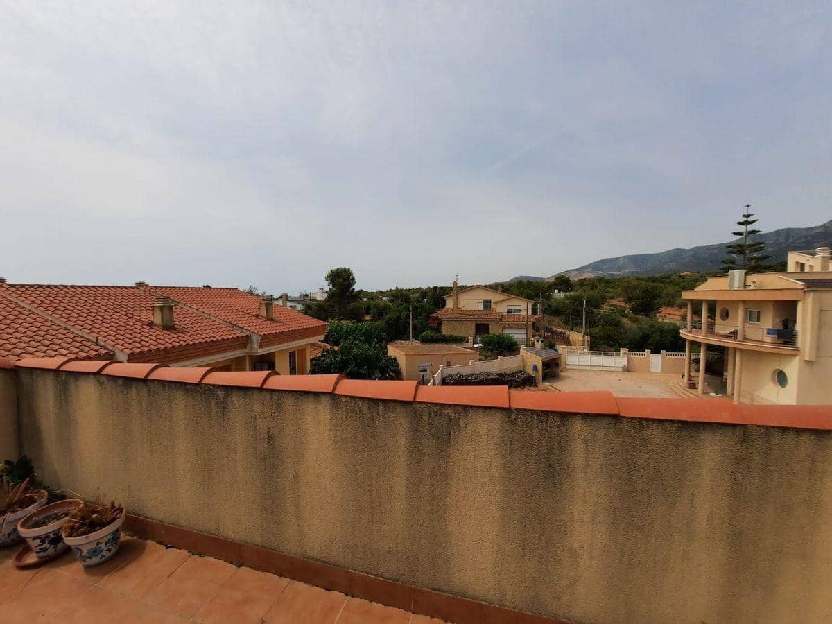 3 bedroom Apartment for sale in Alcanar with pool - € 120,000 (Ref: 7677491)