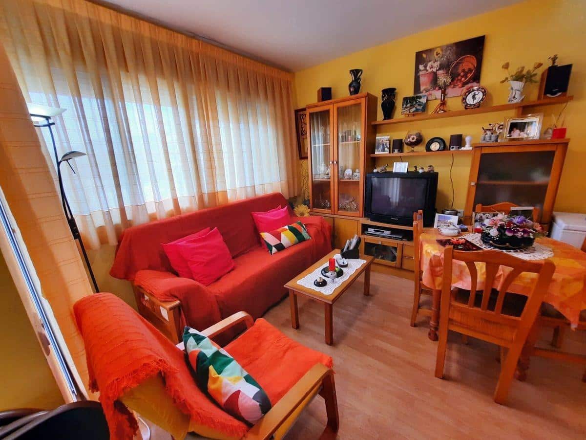 3 bedroom Apartment for sale in Alcanar with pool - € 120,000 (Ref: 7677491)