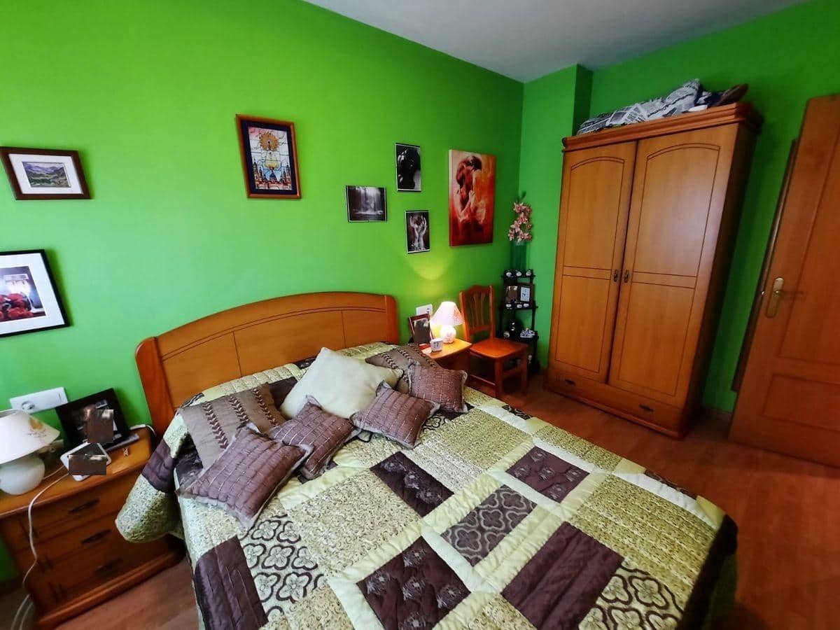 3 bedroom Apartment for sale in Alcanar with pool - € 120,000 (Ref: 7677491)