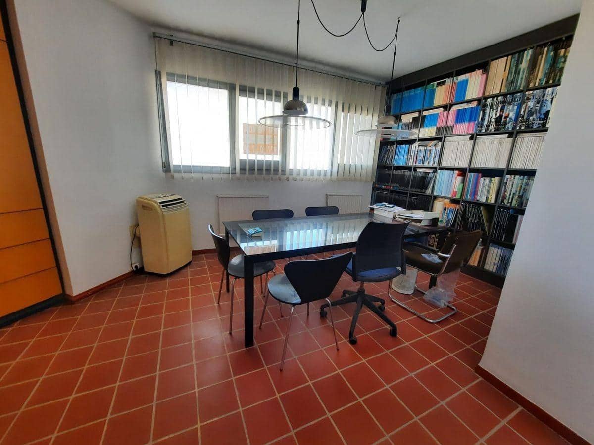 Commercial for sale in Amposta - € 65,000 (Ref: 7712612)