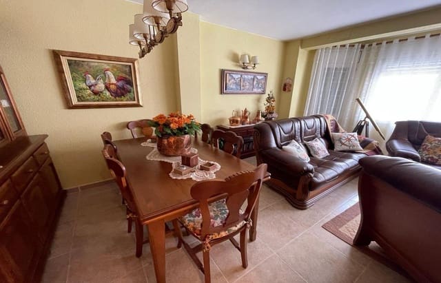 4 makuuhuone Omakotitalo myytävänä paikassa Sant Carles de la Ràpita - 285 000 € (Ref: 8138979)