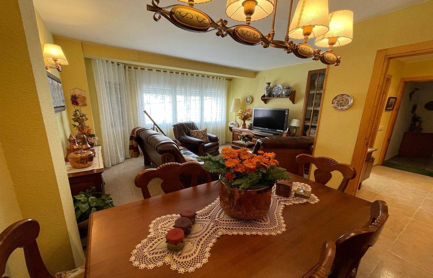 4 soveværelse Byhus til salg i Sant Carles de la Rapita - € 285.000 (Ref: 8138979)