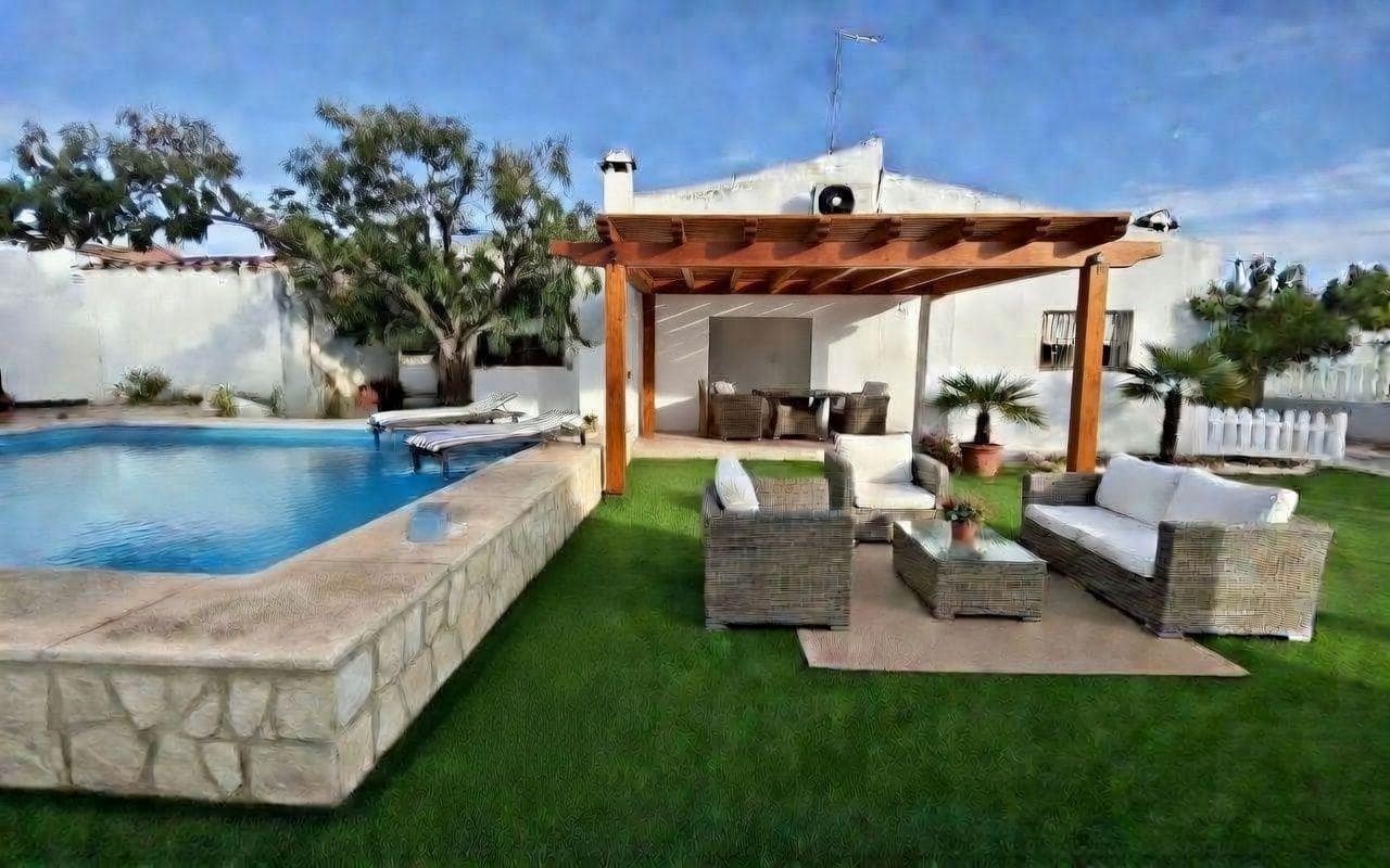 3 soveværelse Villa til salg i Alcanar med swimmingpool - € 185.500 (Ref: 8316432)