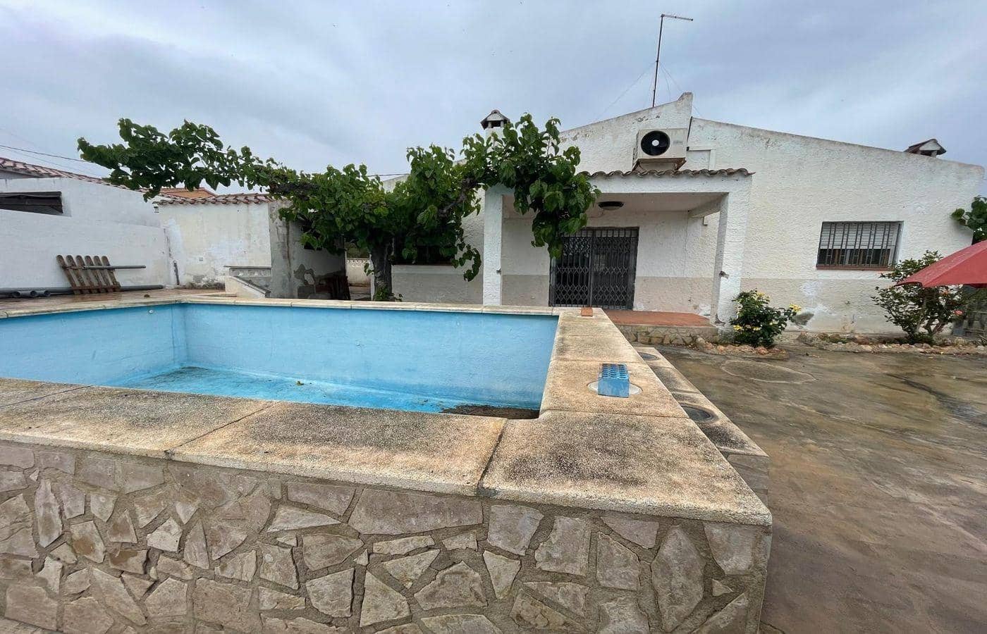 3 soveværelse Villa til salg i Alcanar med swimmingpool - € 185.500 (Ref: 8316432)
