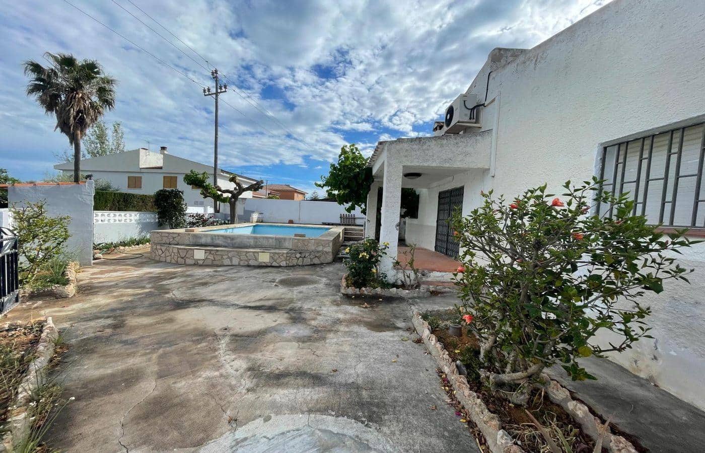 3 soveværelse Villa til salg i Alcanar med swimmingpool - € 185.500 (Ref: 8316432)