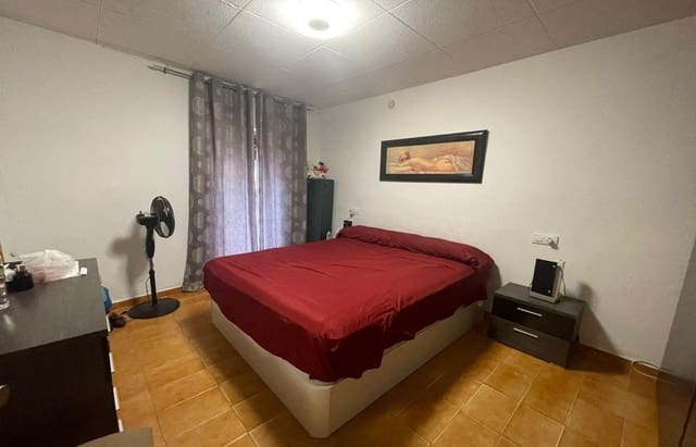 2 soveværelse Byhus til salg i Sant Carles de la Ràpita med garage - € 155.000 (Ref: 8509713)