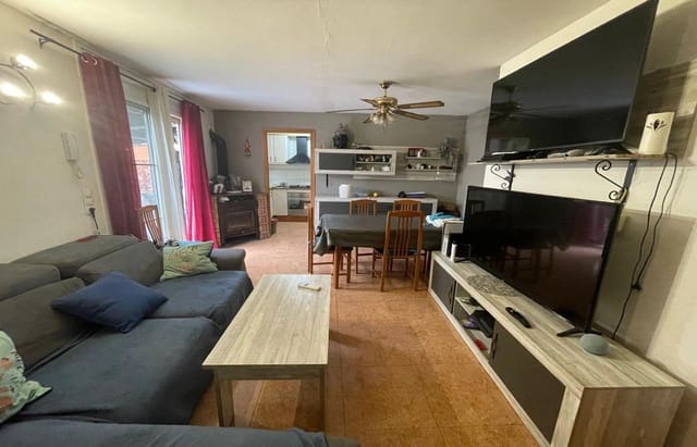 2 soveværelse Byhus til salg i Sant Carles de la Ràpita med garage - € 155.000 (Ref: 8509713)