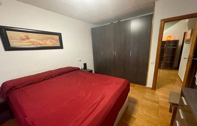 2 soveværelse Byhus til salg i Sant Carles de la Ràpita med garage - € 155.000 (Ref: 8509713)