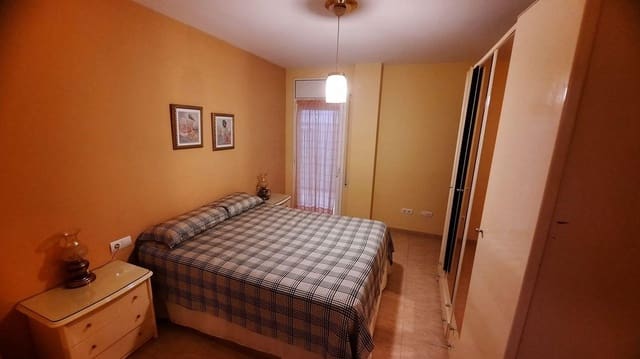 4 soveværelse Lejlighed til salg i Sant Carles de la Ràpita - € 130.000 (Ref: 8536654)