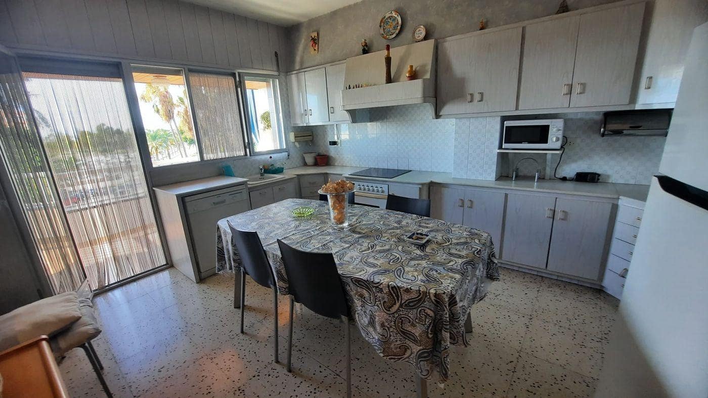 4 slaapkamer Flat te koop in Sant Carles de la Rapita - € 255.000 (Ref: 8601570)