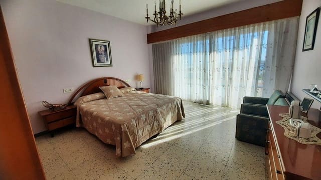 4 soveværelse Lejlighed til salg i Sant Carles de la Ràpita - € 255.000 (Ref: 8601570)